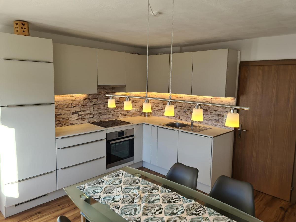 Ferienwohnung Scharf 罗伊特 外观 照片